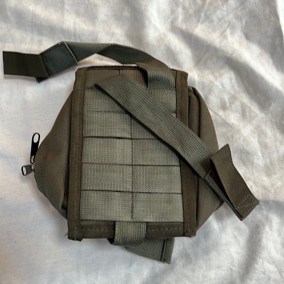 ウクライナ軍 メディカルポーチ MOLLE対応