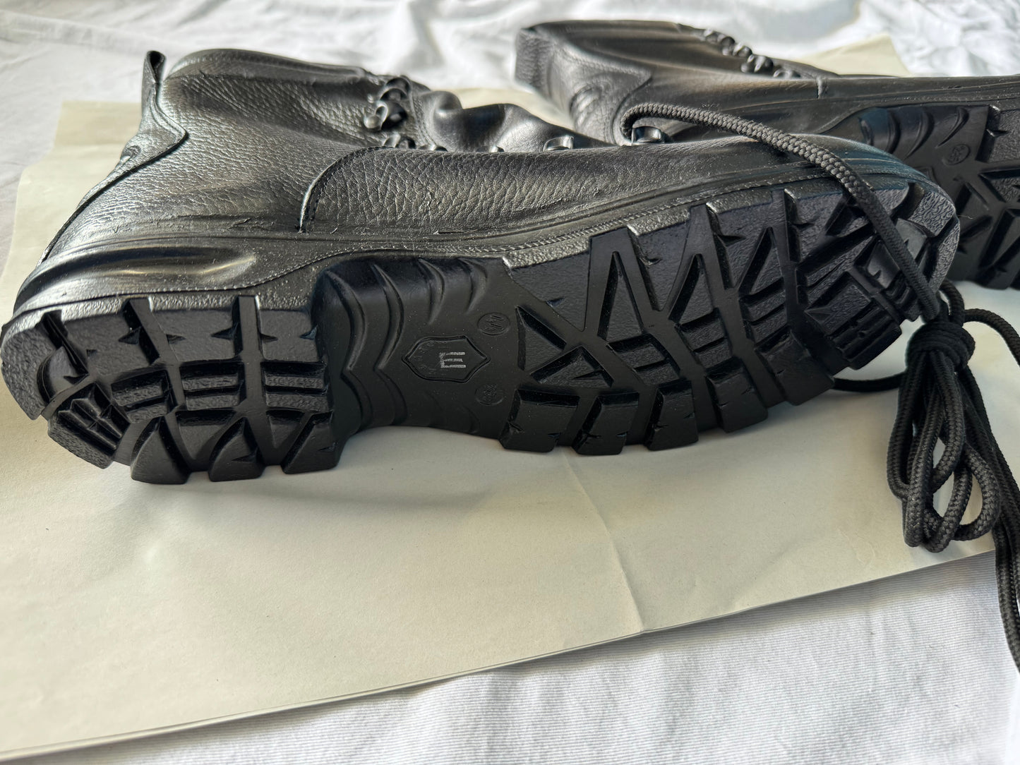 ロシア軍　官給ブーツ サイズ44 (28.5cm)